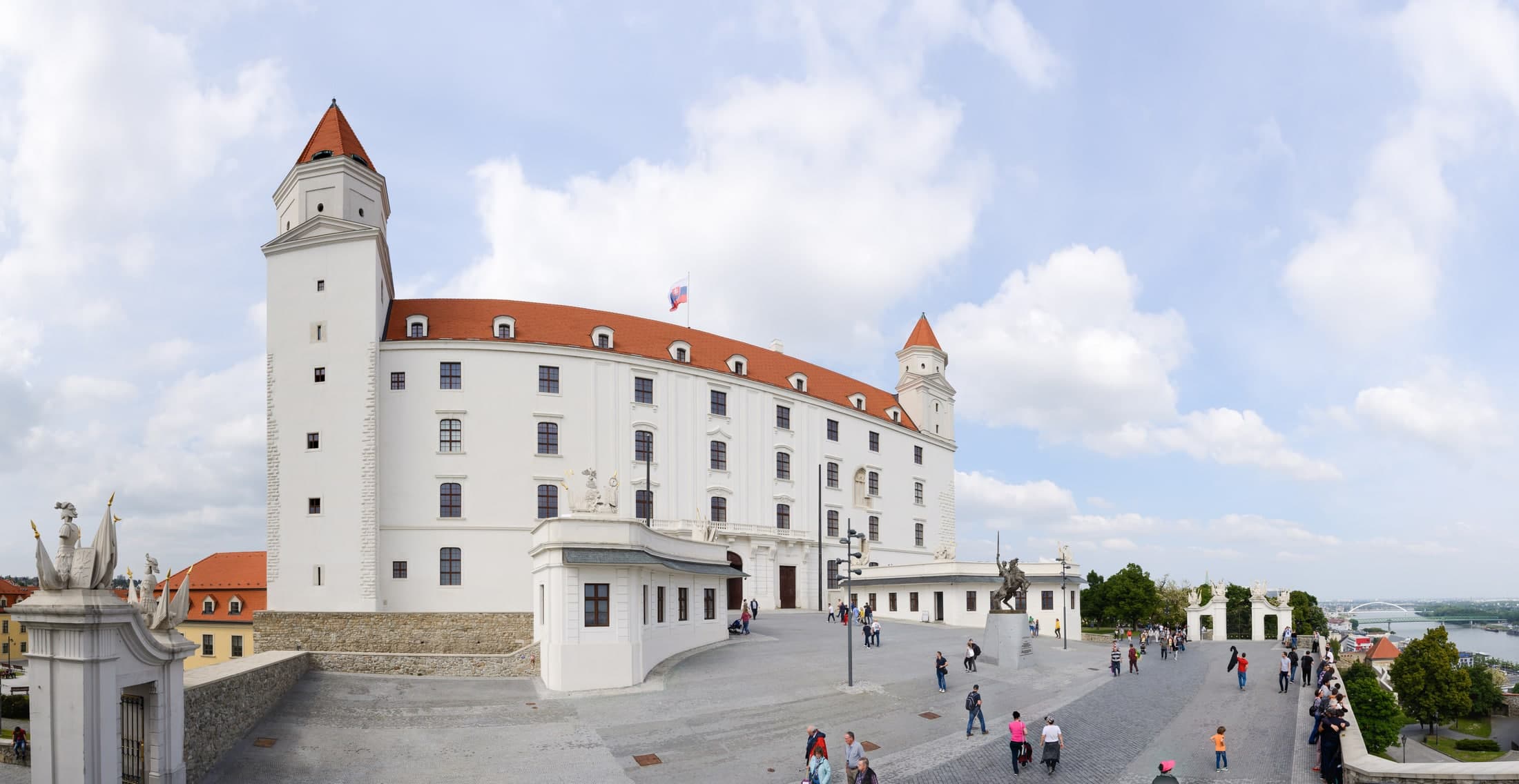 Bratislava Castle and its courtyard